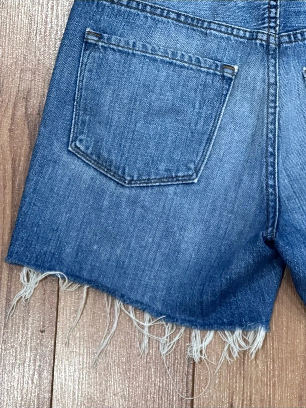 J BRAND Joan High-Rise Blue Denim Women’s Shorts Size 26 - Picture 10 of 16